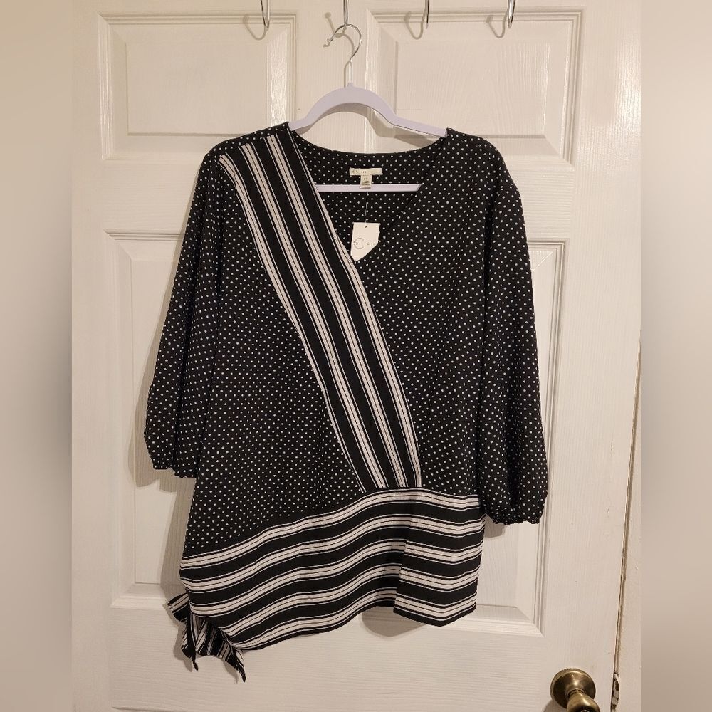 NWT‎ Spotted and striped dress top